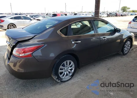 2015 Nissan Altima 2.5 из США, поврежденный, VIN 1N4AL3APXFN404854
